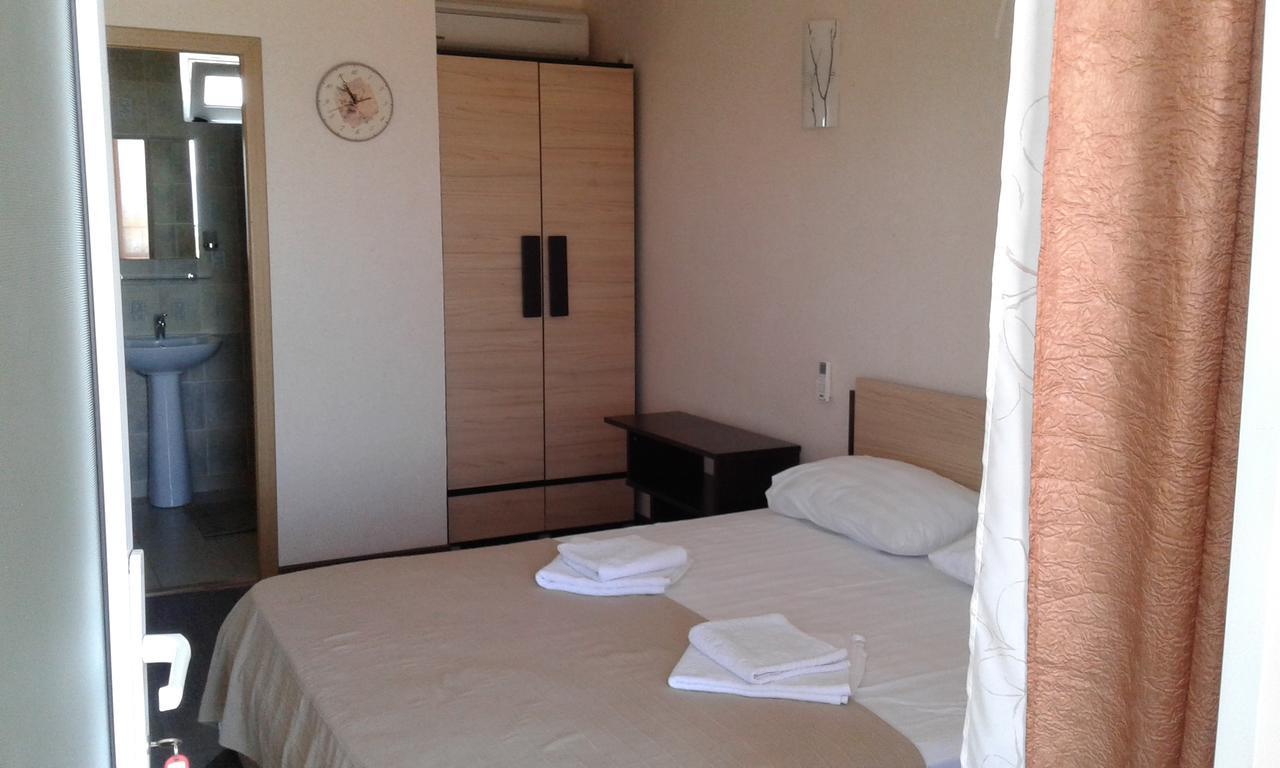Guest House Amra New Athos Eksteriør billede